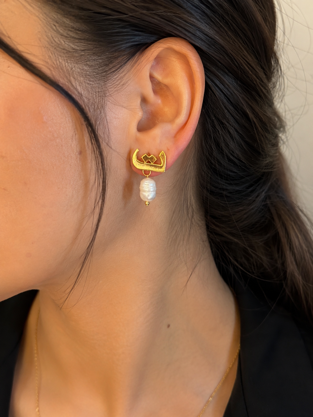 pearl letter earring