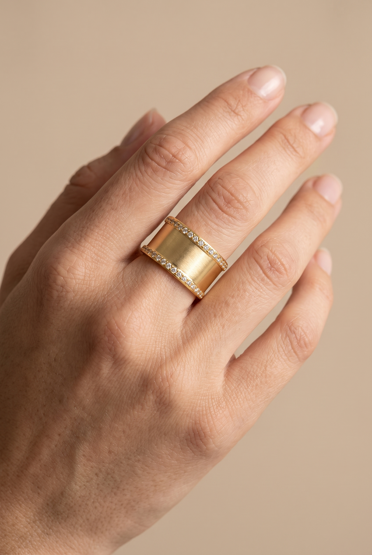 Plain Gemstones Ring
